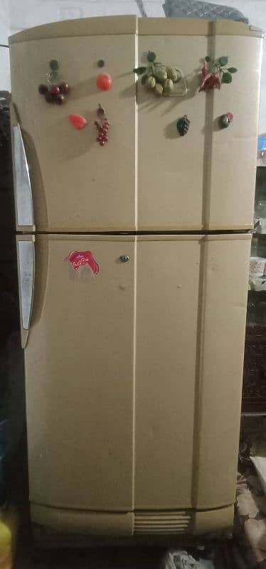 Dawlance Full Size Refrigerator 0