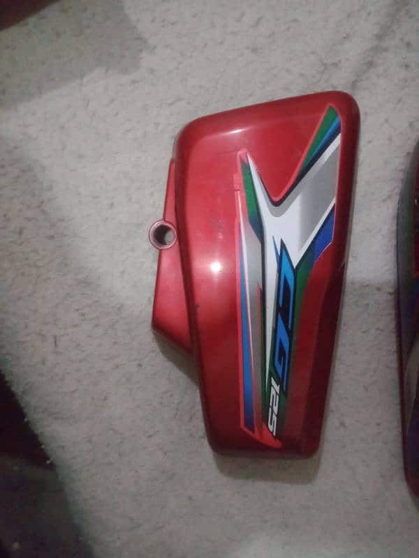 Honda 125 Fuel Tank Side Cover and cyilncer safe guard 3