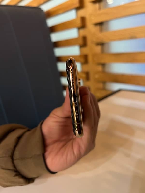 iPhone xs nonpta FU 64GB 3