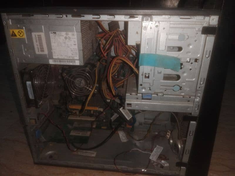 PC FOR SELL IS K SPEC KA PTA NHI IS LYA LIKHA NHI JIS KO JITNA SMJ ATA 2