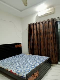 Room For Rent In Alfalah Town Near Lums Dha Lhr