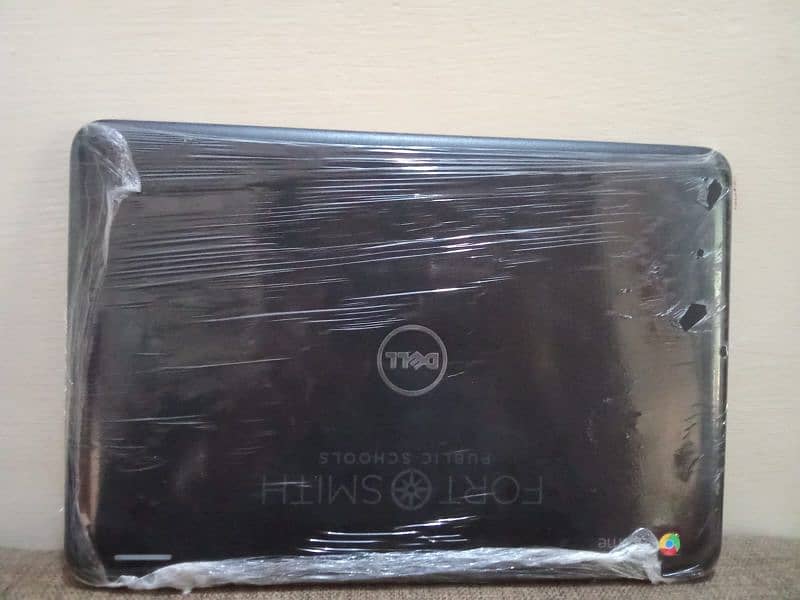 Dell Chromebook 3180 laptop 3