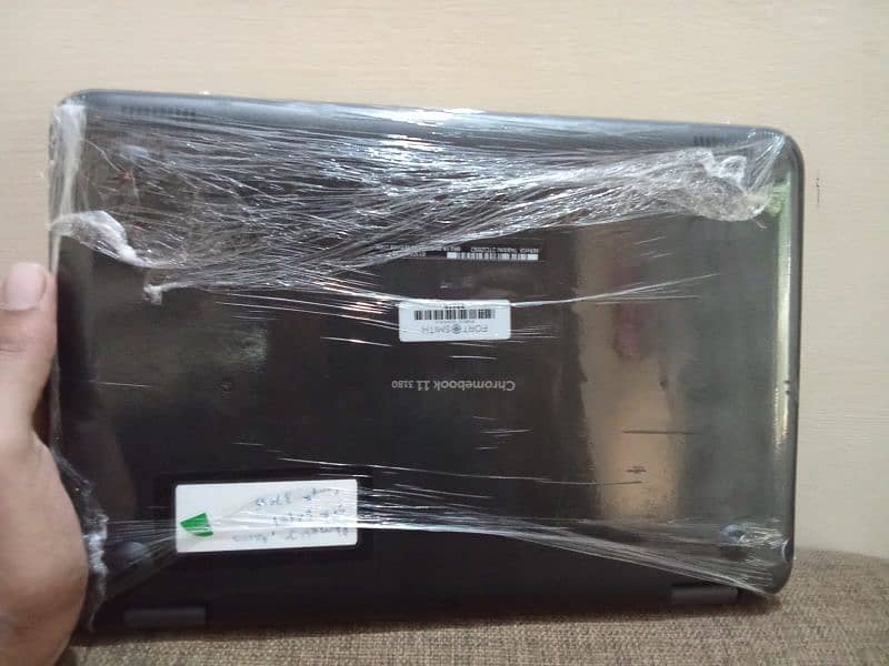 Dell Chromebook 3180 laptop 4