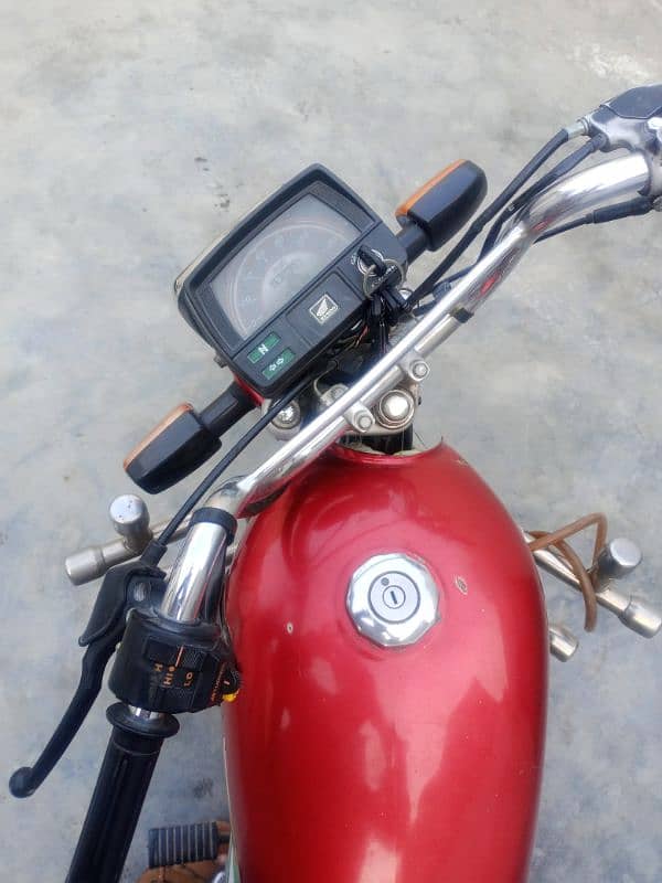 Honda cd70 good condition 4