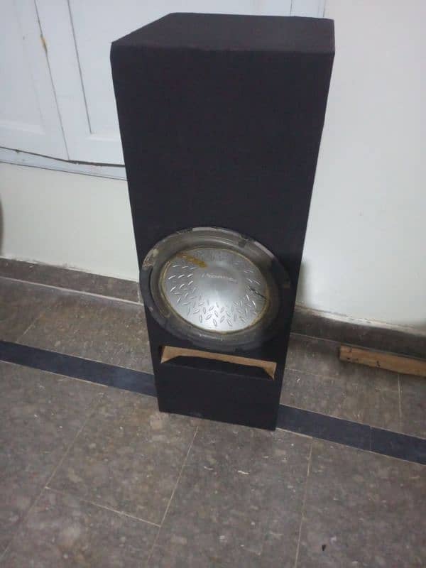 Pioneer original woofer without speakers amplifier. 0