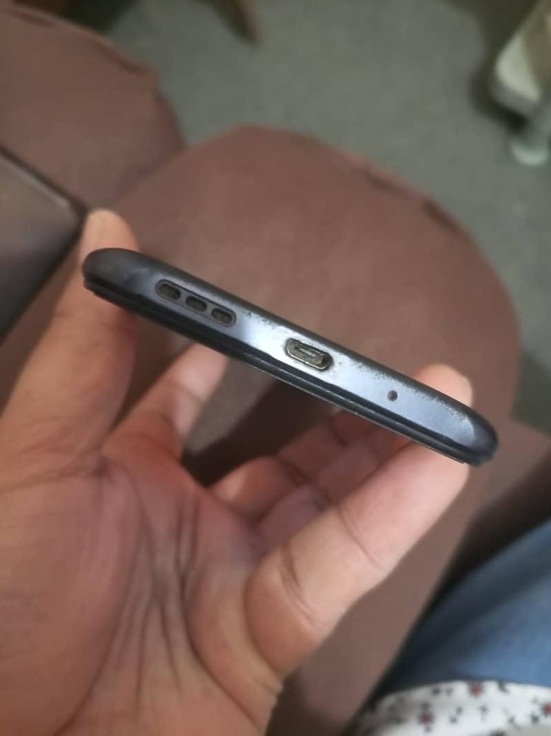 Xiaomi  Model 9c 0/3/0/1/4/7/1/5/5/7/8 6