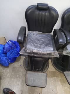 Parlor Chairs mini pidi set in good condition