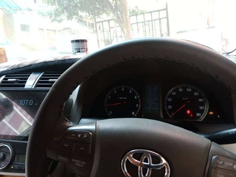 Toyota Premio 2013 5