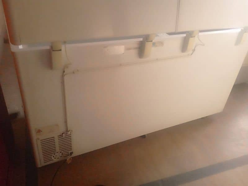 New condition Refrigerator 1