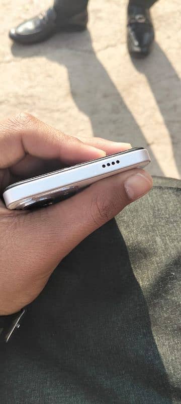 urgent for sale Vivo y19s 4