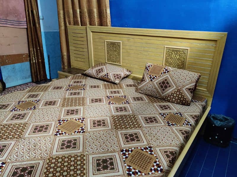 WOODEN FURNITURE FOR SALE | COMPLETE BED SET 0