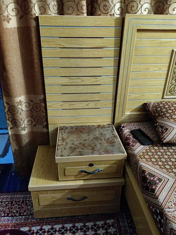 WOODEN FURNITURE FOR SALE | COMPLETE BED SET 5