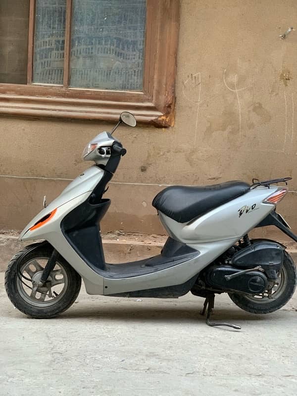 Honda Dio Scooter 1