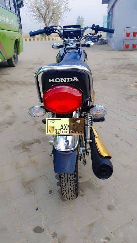 Honda 125 Gold edition 13