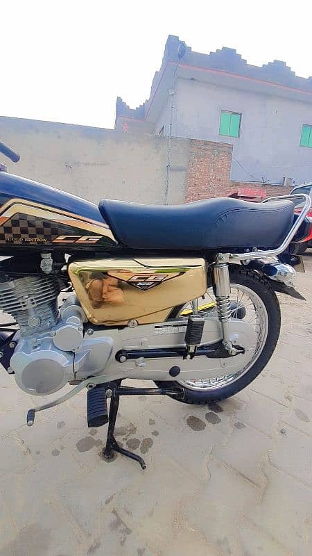 Honda 125 Gold edition 14