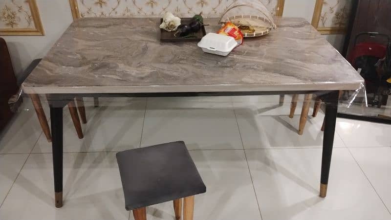 Dining Table with stools 2