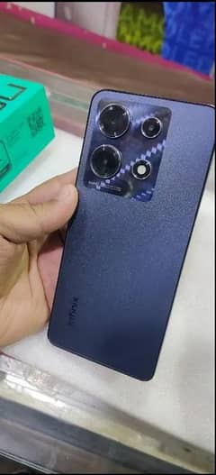 Infinix Note 30