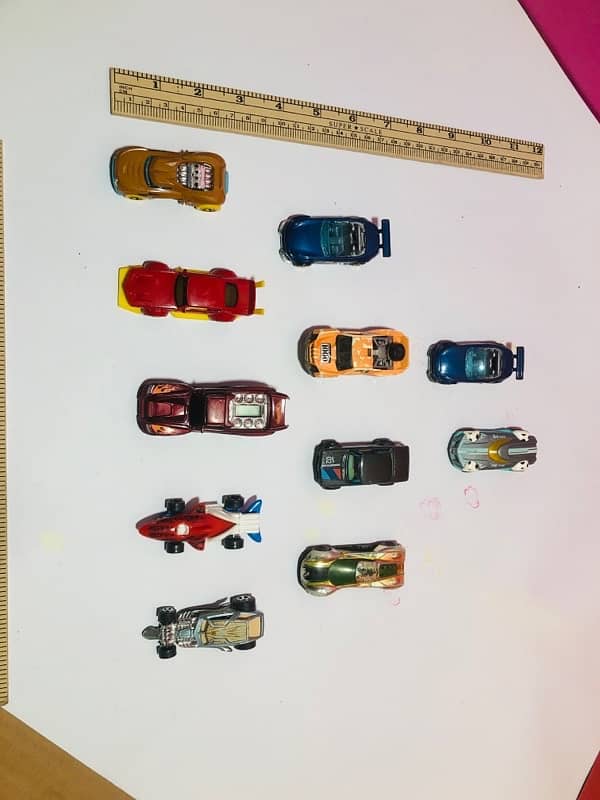 Hot Wheels car set (11) 2