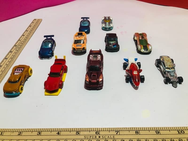 Hot Wheels car set (11) 3