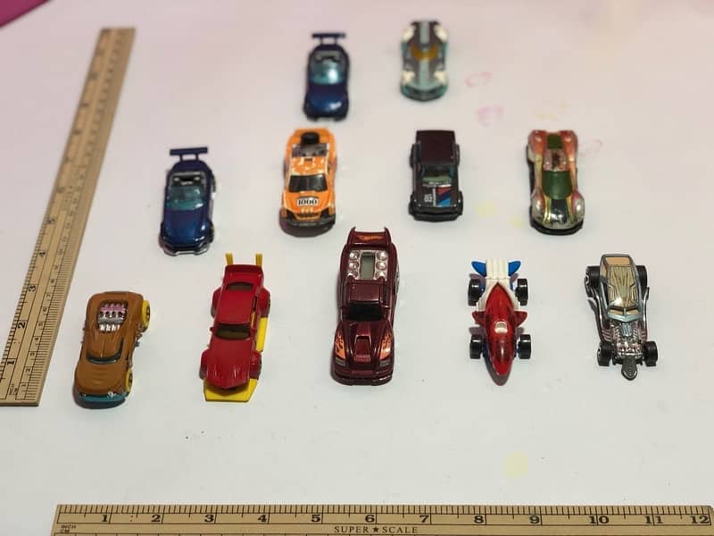 Hot Wheels car set (11) 4