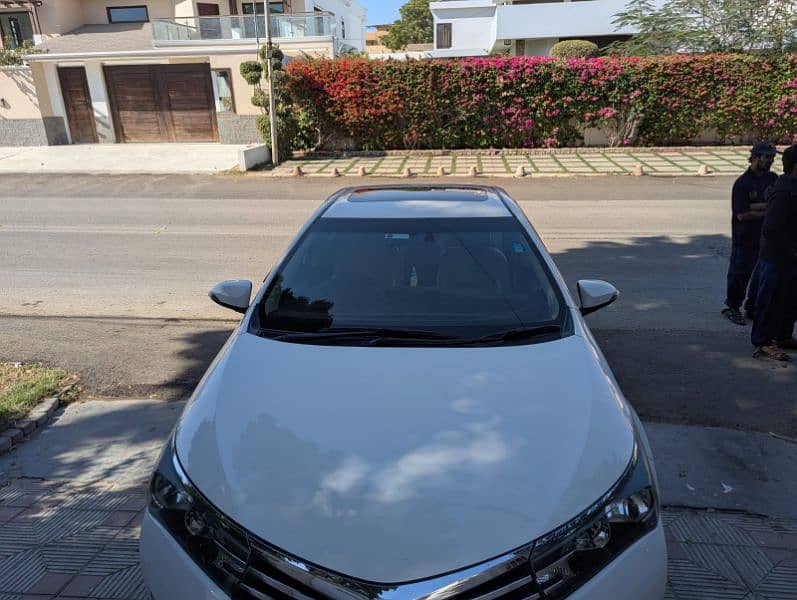 Toyota Corolla Altis 2016 grande 0