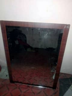 mirror ki lambai 2 Fit 8 inch hai chorai 2 Fit hai