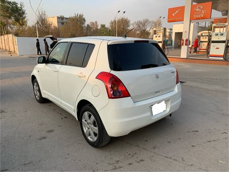 Suzuki Swift 2010 3