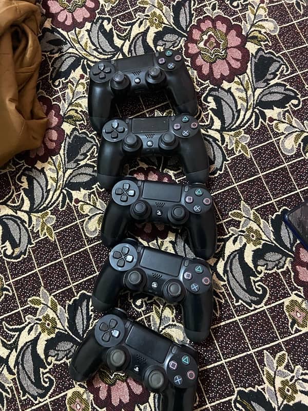 ps4 slim 5controllers 5