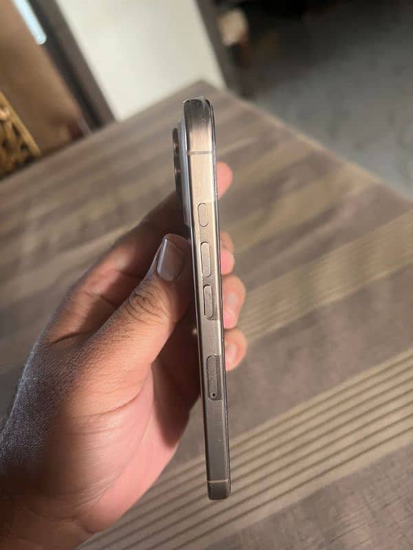 i phone 16 pro for sale 6