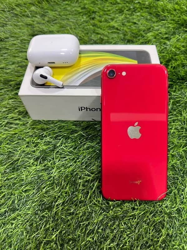 IPhone se 2020 dual sim pta Condition 10/10 Serious person contact 0