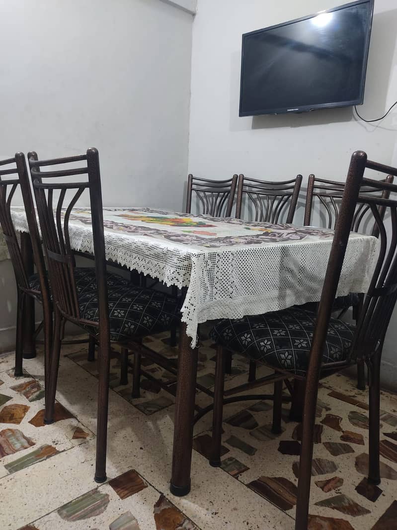 Dinning Table For Sale 4