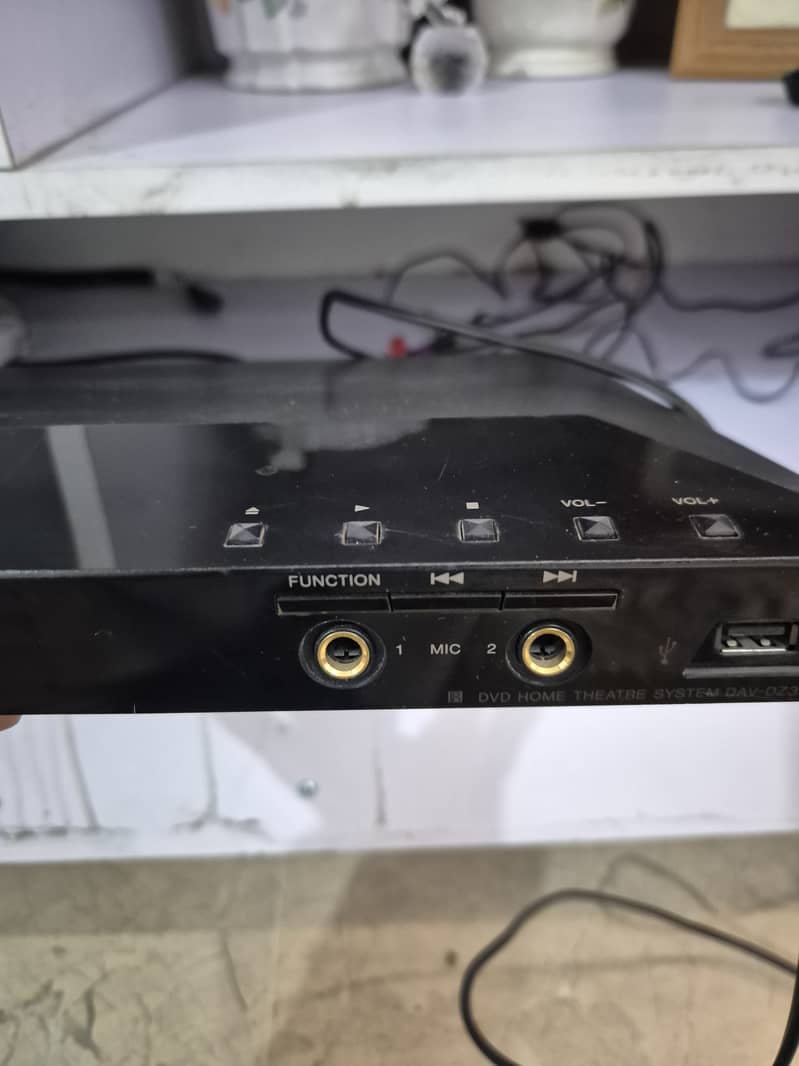 Sony  Home Theatre 5.1 Sound System 1