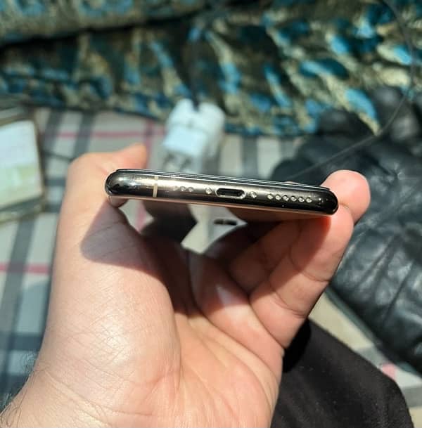 IPHONE Xs Factory Non Pta 2