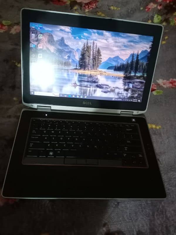 Dell core i5 laptop new condition 10/10 with 128gb ssd 1