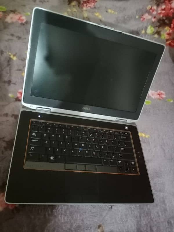 Dell core i5 laptop new condition 10/10 with 128gb ssd 4