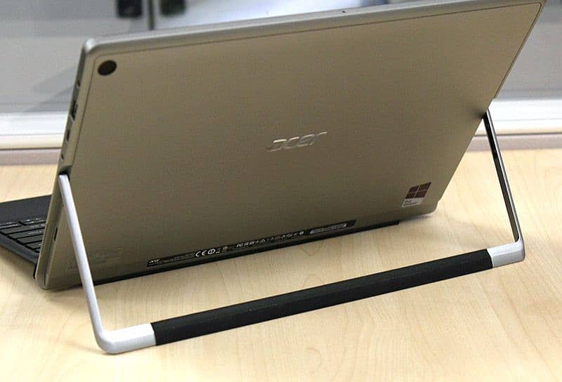 Acer core I5 6 generation touch screen 2 in 1 laptop 2