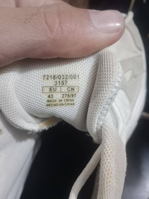 used shoes in good condition 0