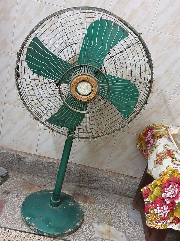 pedestal fan for sell 1