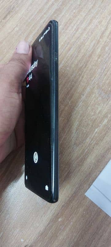 one plus 8 In good condition no any fault genuine phone 8/128gb 3