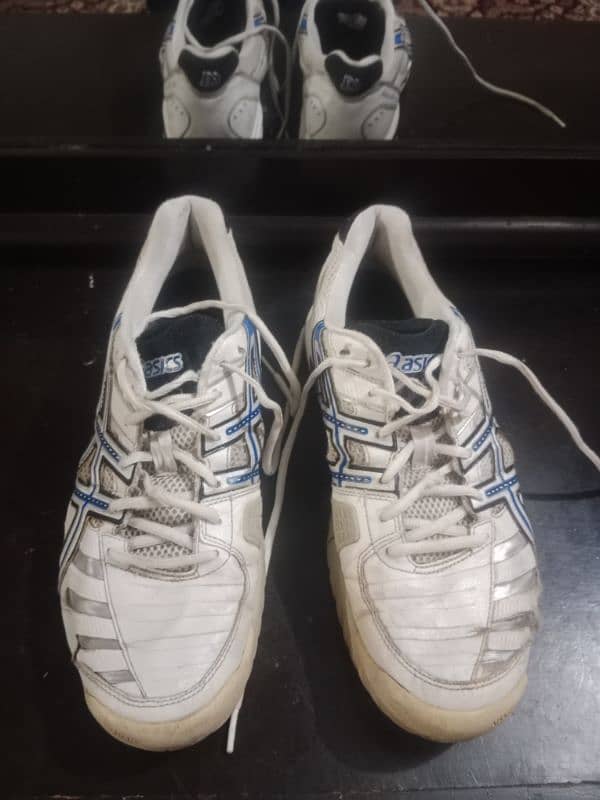 asic shoes in good condition 9# 3