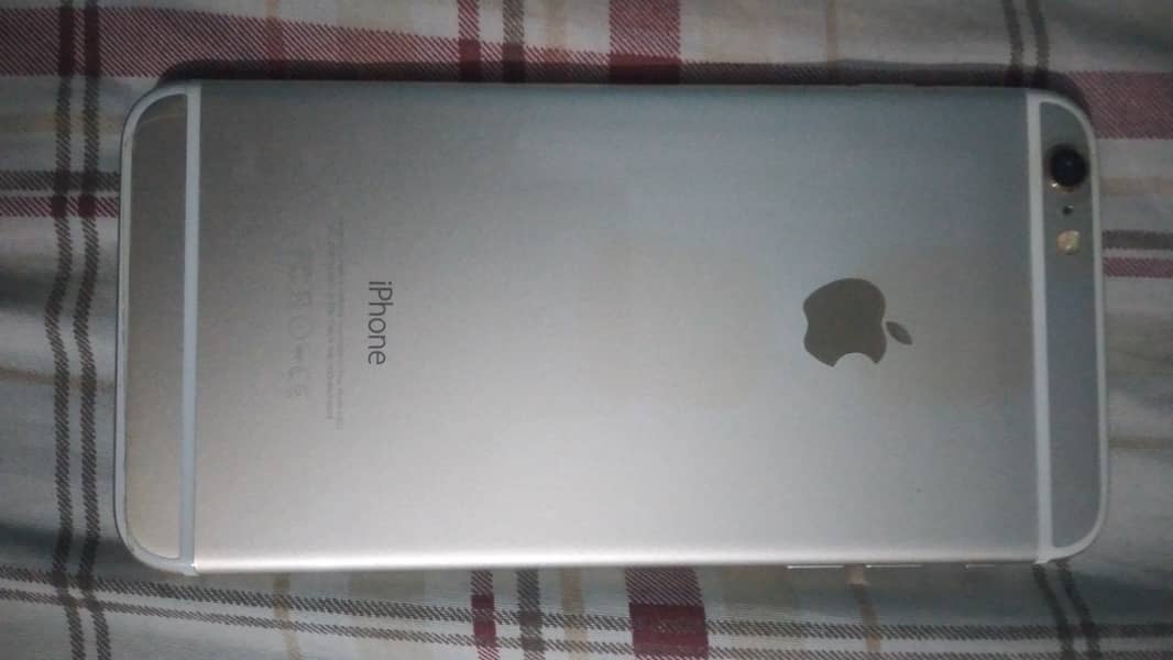 Apple iPhone 6 Plus 2