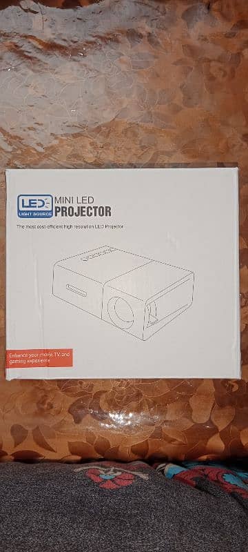 Mini Multimedia Projector 16