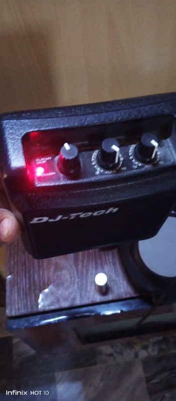 DJ TECh mini amp 2