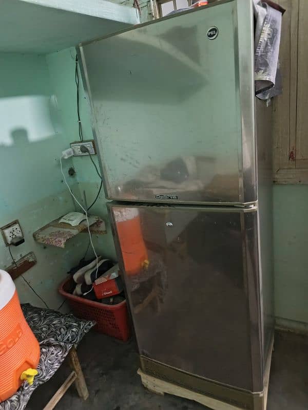 pel fridge for sell 3