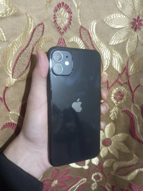 IPhone 11 Black 64gb In Lush Condition 0