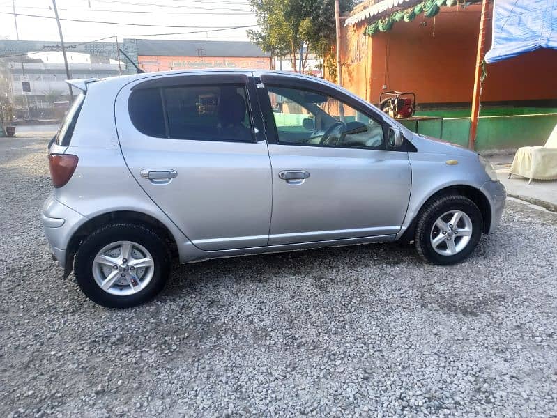 Toyota Vitz 2004 2