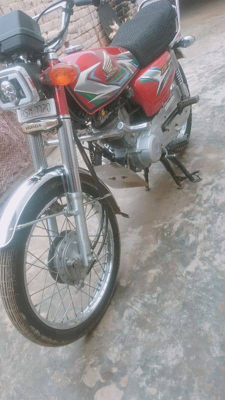 Honda 125_2023 model for sale. 03477178796contact . call/whatsap 3