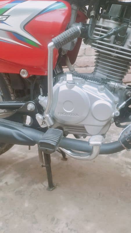 Honda 125_2023 model for sale. 03477178796contact . call/whatsap 13