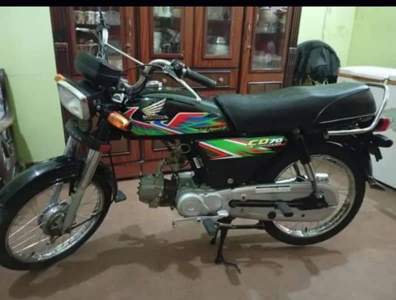 Honda CD 70 2021 3