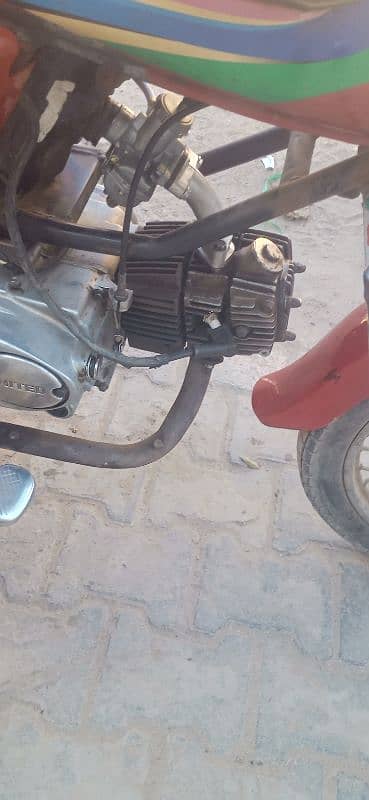 Loader Rickshaw and United 100 CC Bike sale 8